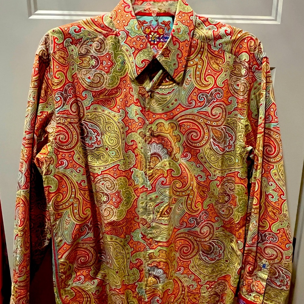 Robert Graham Custom shirt with rich color and style in size XL.